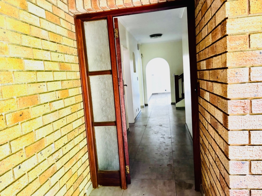 3 Bedroom Property for Sale in Flamwood North West